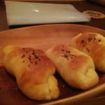 ほっしーのパン屋BAR！名古屋栄の美味しい美味しい塩バターロールパン、カレーパン